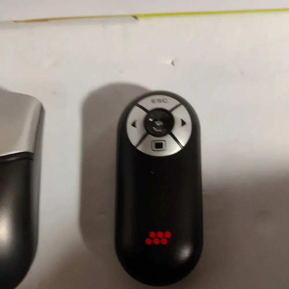 VersaPoint Communicator Wireless Keyboard Mouse and Presentation Remote Set